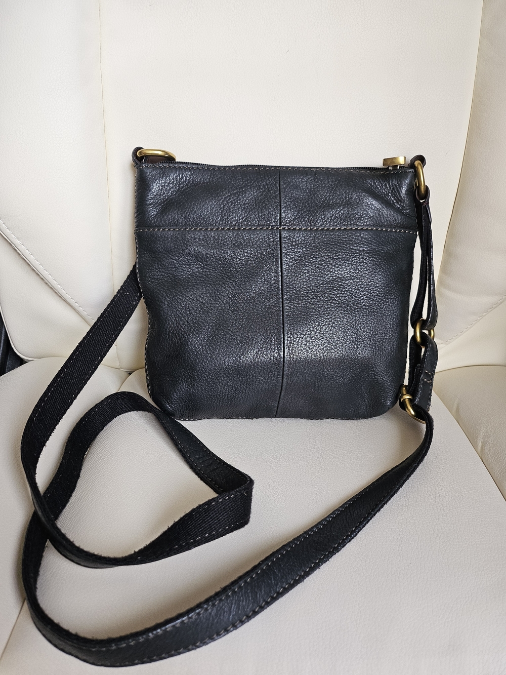 Fossil Black Leather Crossbody Bag - Picture 9 of 10